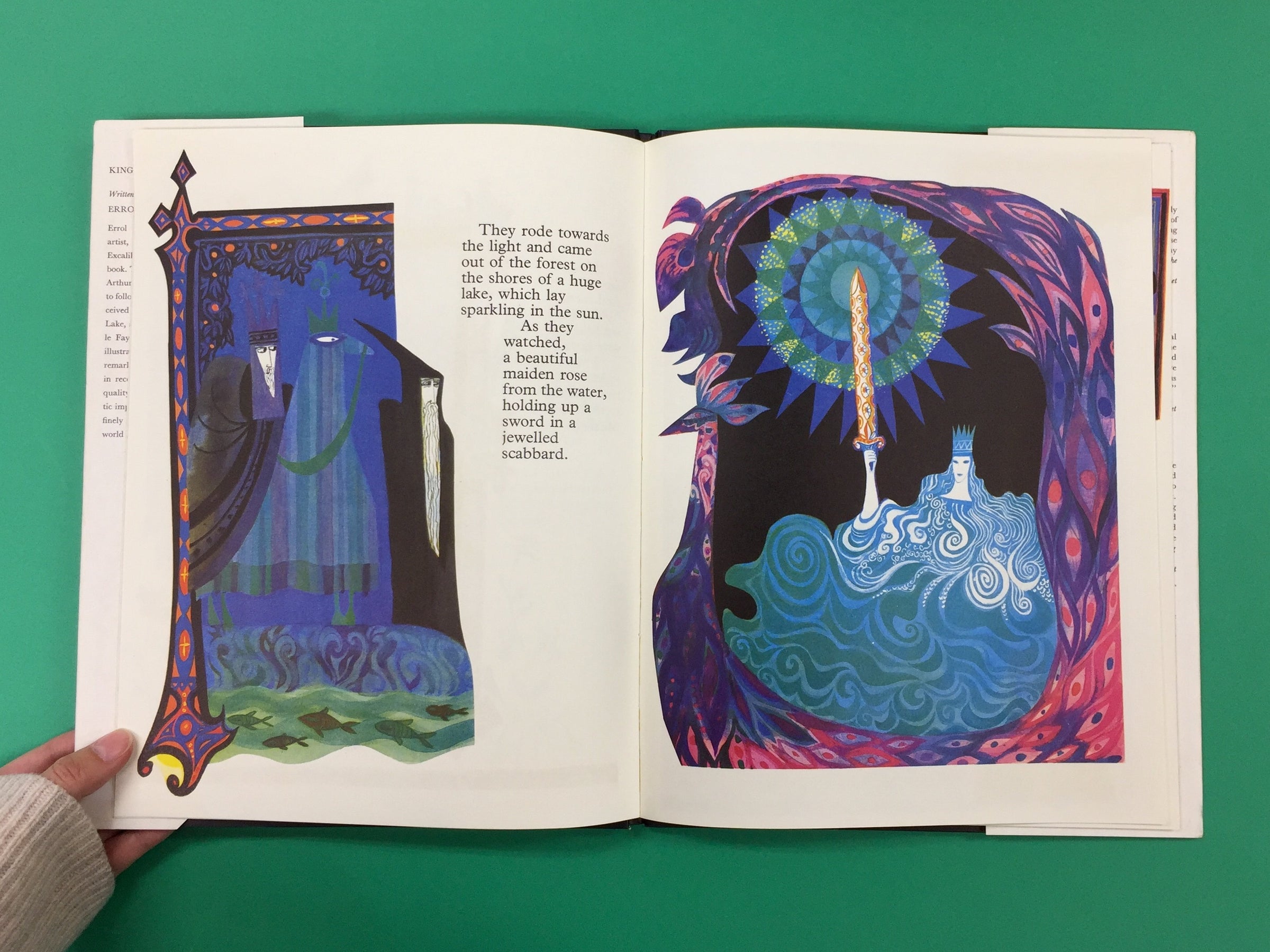 King Arthur's Sword (アーサー王の剣) | まなみ古書店