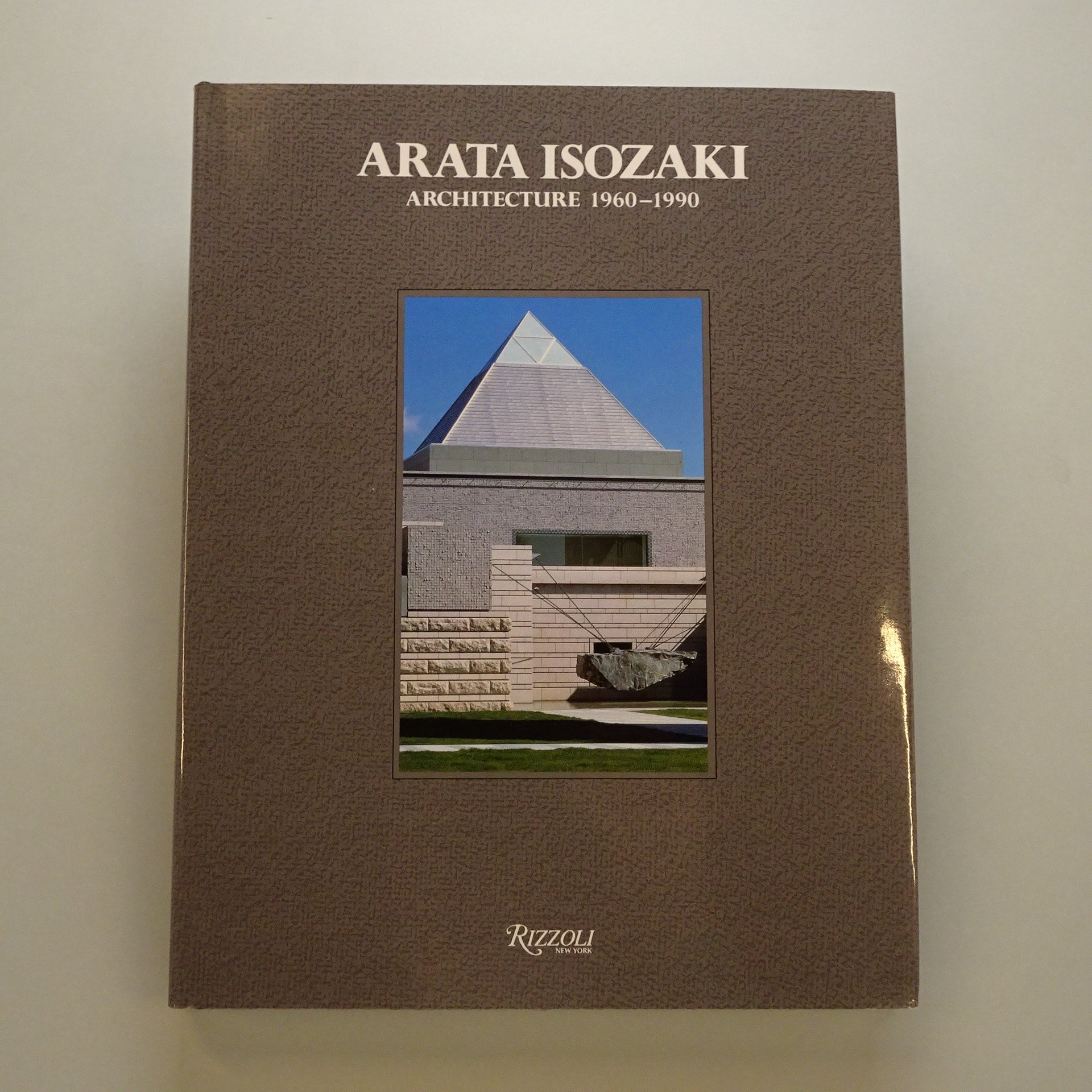 Arata Isozaki Architecture 1960-1990: David B. Stewart