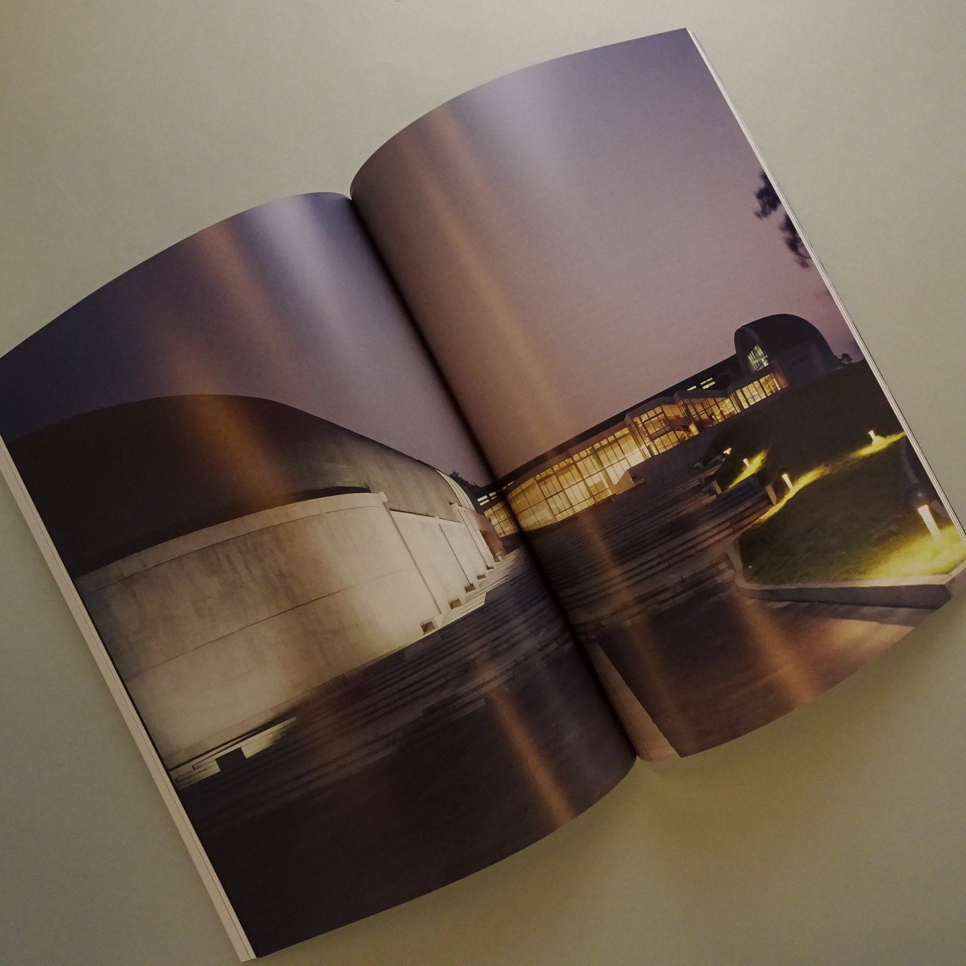 a+u 建築と都市 2020年8月号 No.599 磯崎新の1970年代 実務と a+u 建築と都市 2020年8月号 No.599 磯崎新の1970年代 実務と